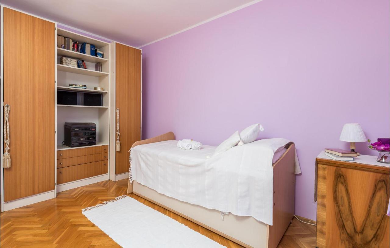 4 Bedroom Nice Apartment In Opatija Luaran gambar
