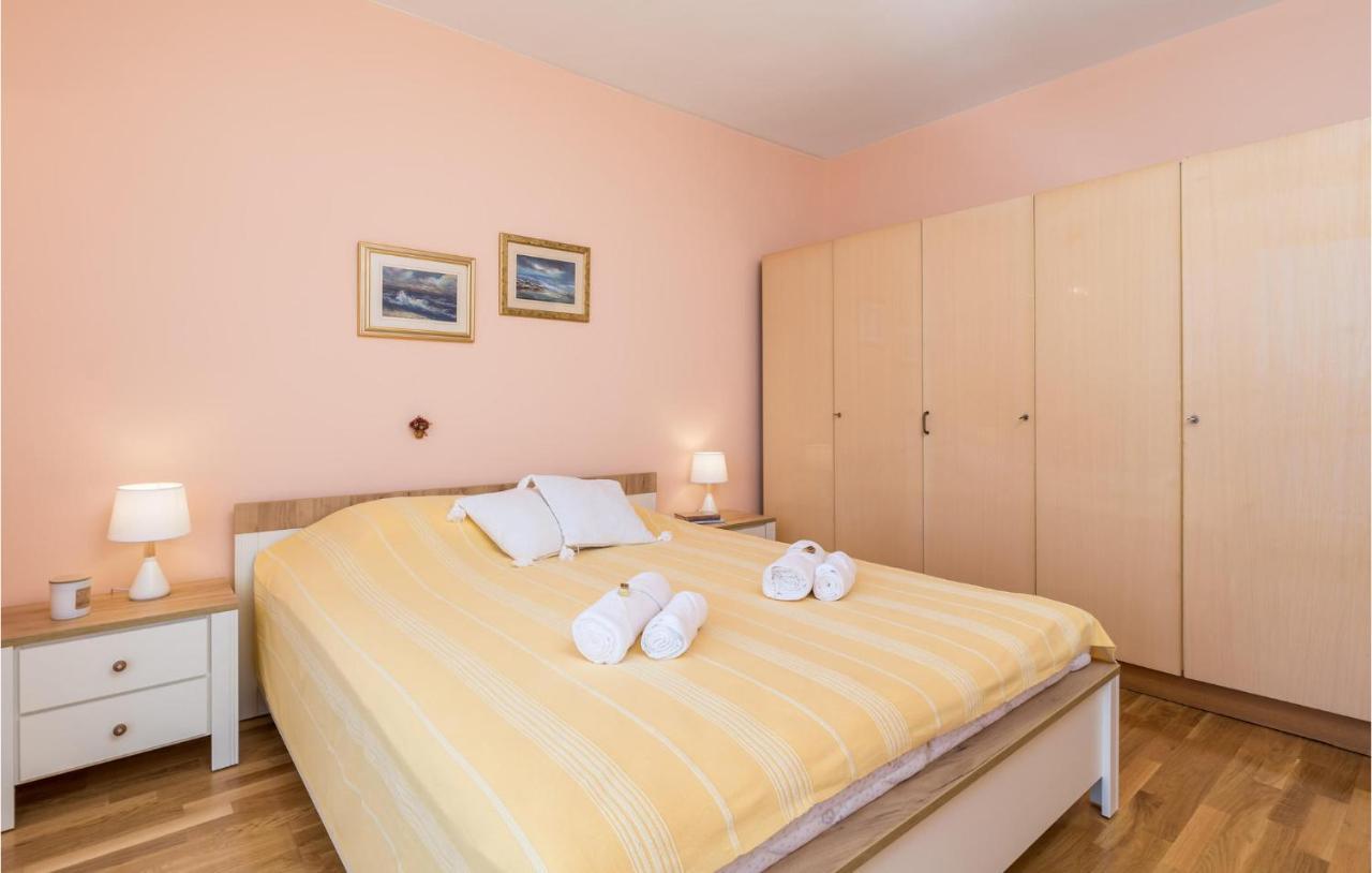 4 Bedroom Nice Apartment In Opatija Luaran gambar