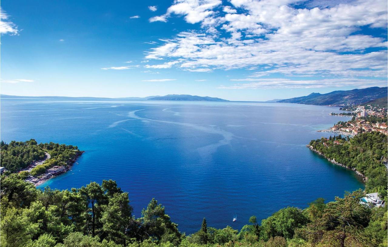 4 Bedroom Nice Apartment In Opatija Luaran gambar